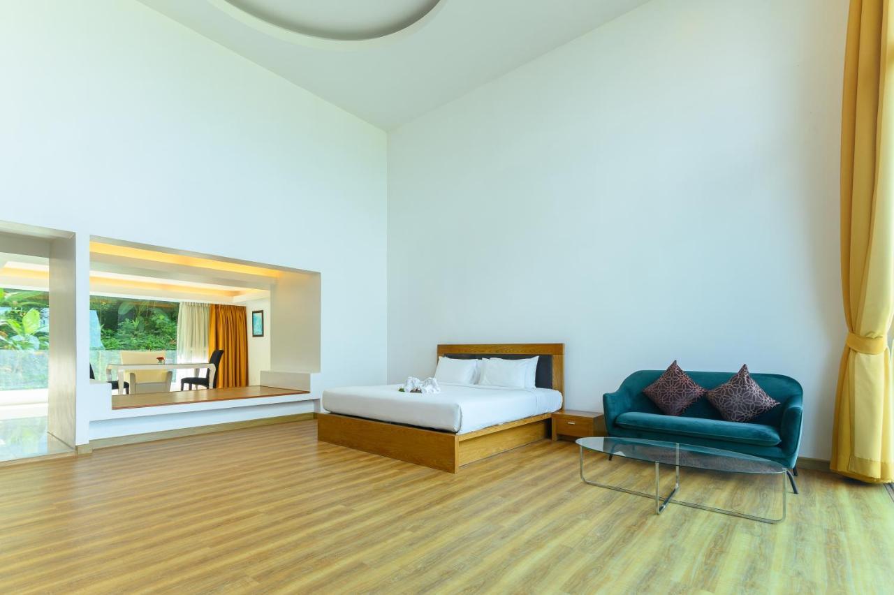 Hilltop Wellness Resort Kathu Esterno foto