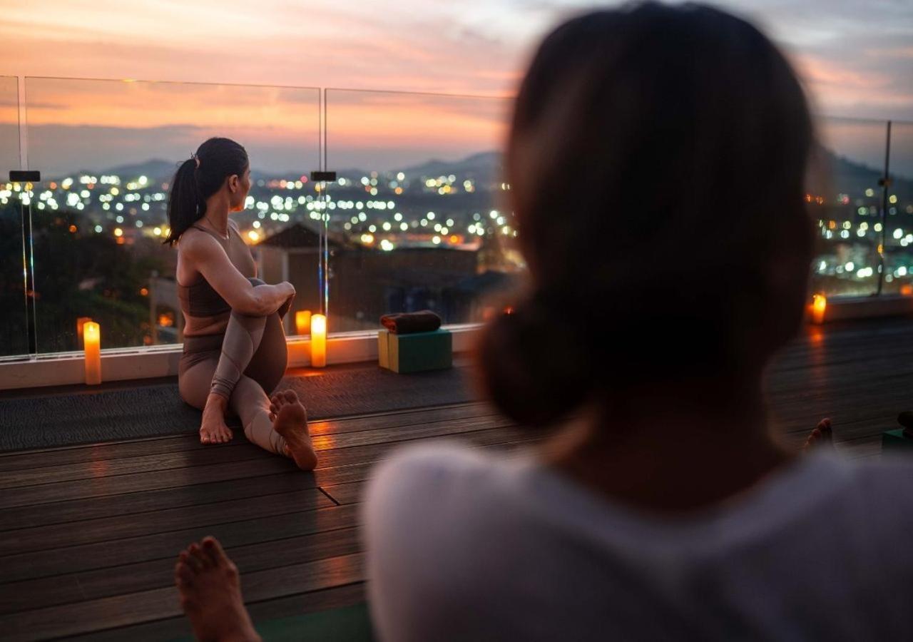 Hilltop Wellness Resort Kathu Esterno foto