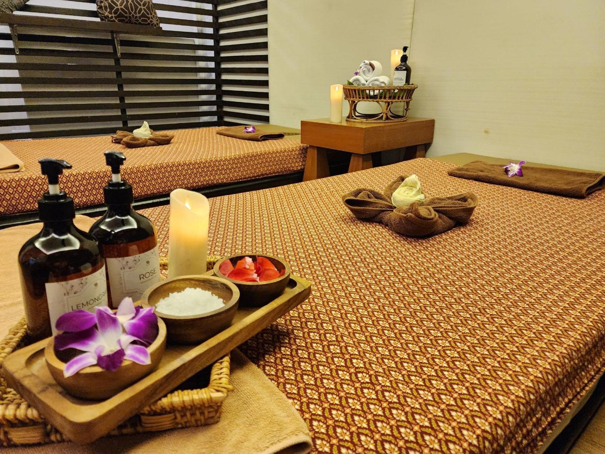 Hilltop Wellness Resort Kathu Esterno foto