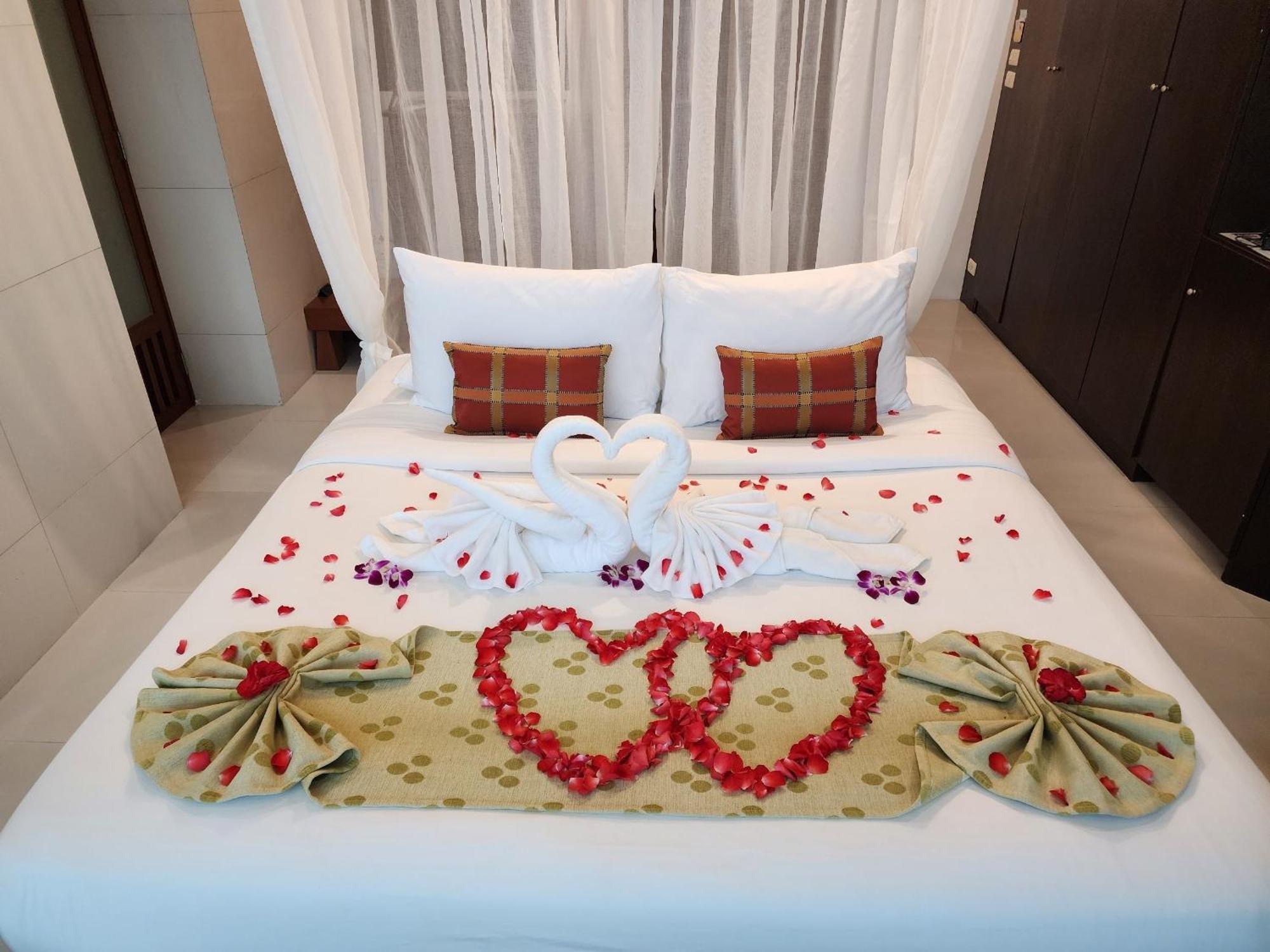 Hilltop Wellness Resort Kathu Esterno foto